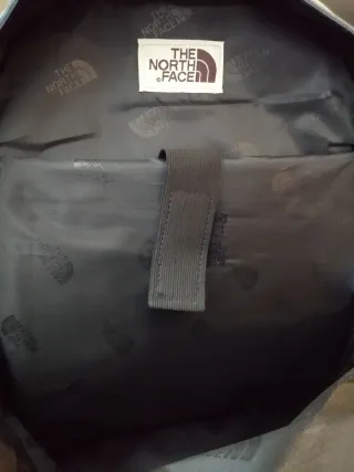 Mochila The North Face con monedero