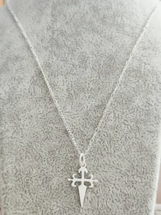 Collar Cruz de Santiago Plata