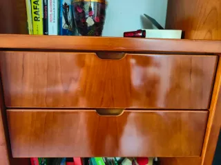 Mueble de salón madera y cristal