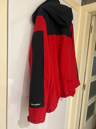 Chaqueta DC Shoes XL Roja Puesta dos veces Nieve