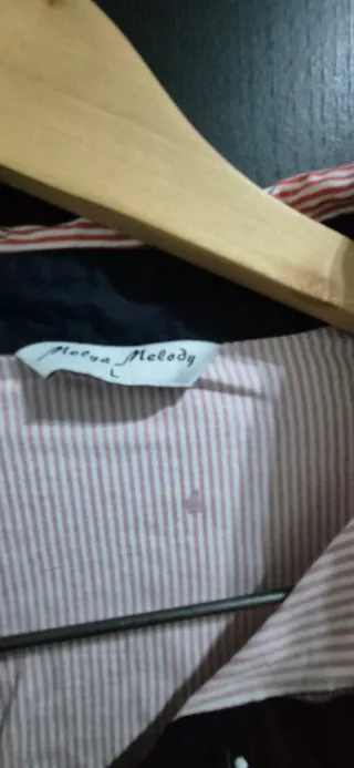 Camisa Rayas Rojas y Blancas