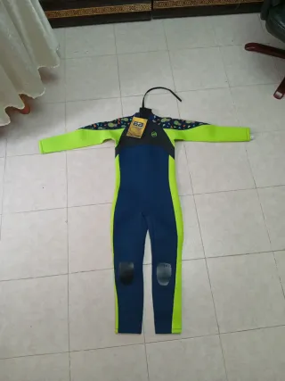 Neopreno Banana Bite.