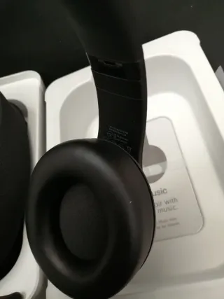 Beats Studio Pro Auriculares Negros/Grises