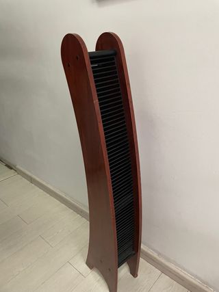 Mueble porta CD's de madera