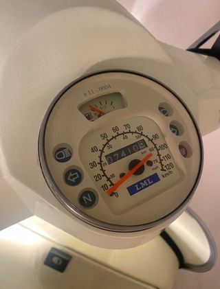 Vespa LML Star Deluxe 200