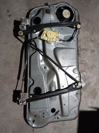 Elevalunas Delantero Izquierdo y Derecho VW Golf I