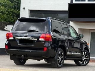 Toyota Land Cruiser 200 2015