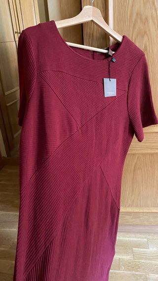 Vestido Cortefiel burdeos talla XL