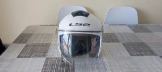 Casco Moto LS2 Blanco y gafas de sol