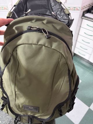 Mochila Oakley Kitchen Sink Negra/Verde