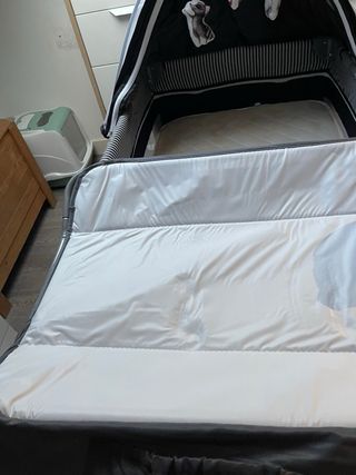 Cuna de viaje y parque infantil 2 en 1