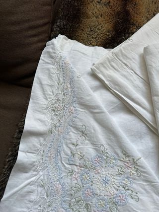 Sábanas antiguas bordadas a mano para cama de 150