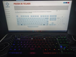 Teclado Mecánico Krom Kernel TKL RGB