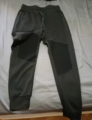 Pantalón chándal negro