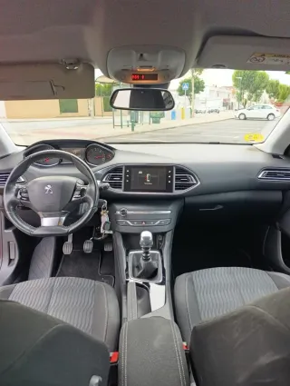 Peugeot 308 2015