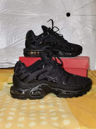 Nike TN Negra