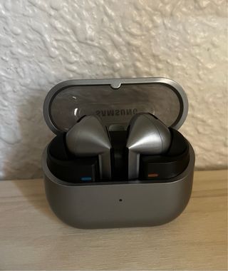 Samsung Galaxy Buds3 Pro Repic4