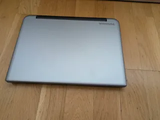 Portátil Toshiba Satellite NB10-A-10N