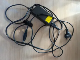 Portátil Toshiba Satellite NB10-A-10N