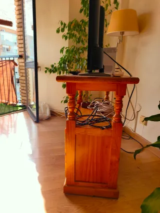 Mueble TV madera con ruedas