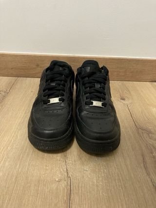 Nike Air Force 1 Talla 38 Negras