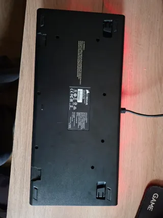 Teclado Mecánico Corsair K63 RGB