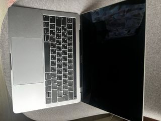 MacBook Pro da 13'' 128GB (metà 2019) argento