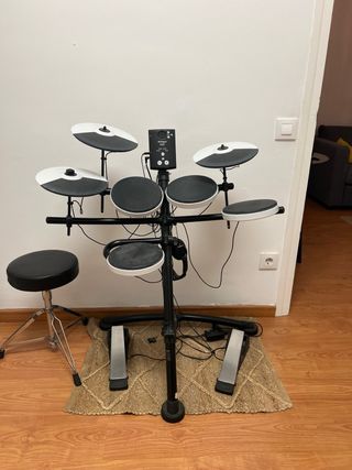 Batería Electrónica Roland TD-1K + Sillín
