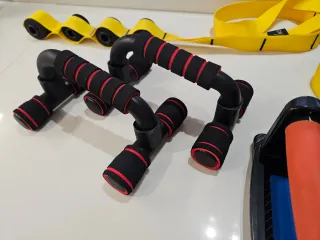 Attrezzi Fitness Push Up e TRX