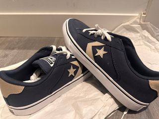 Zapatillas Converse Azul Marino y Beige