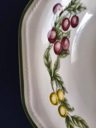 2 Fuentes  CHURCHILL "VICTORIAN ORCHARD"