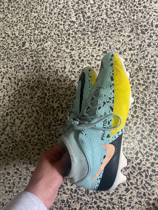 Botas de fútbol Nike Phantom