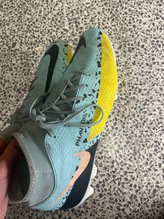 Botas de fútbol Nike Phantom