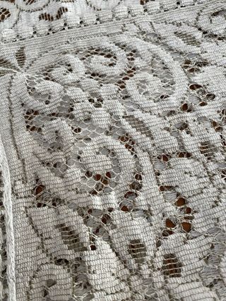 Toalha de renda decorativa bege/branca