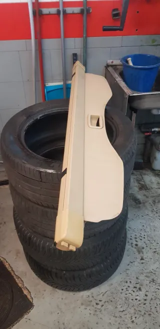 Bandeja trasera Range Rover.