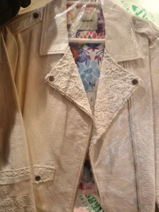 Chaqueta Desigual Talla 46 (XL) Blanca