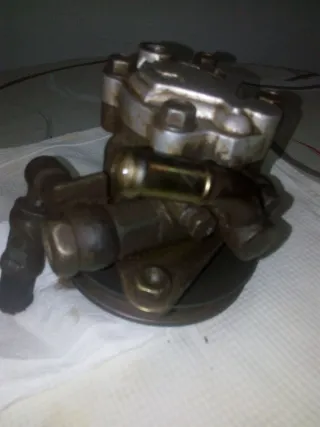 Bomba Dirección Nissan Vanette