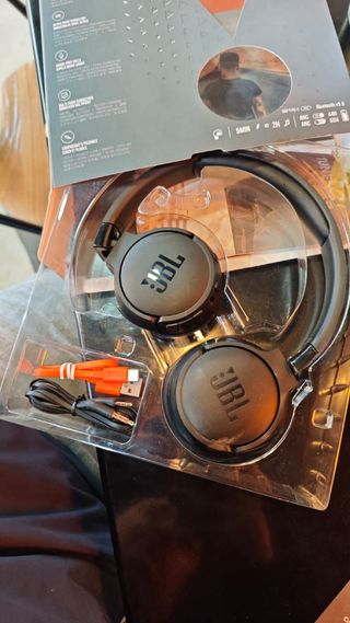 Auriculares JBL TUNE660NC Negro