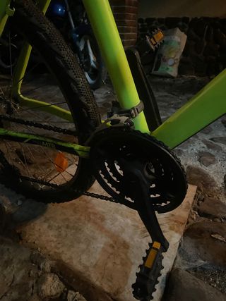 Bicicleta B'TWIN MTB Amarilla