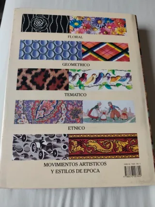 Libro Diseños Textiles: 200 años de modelos