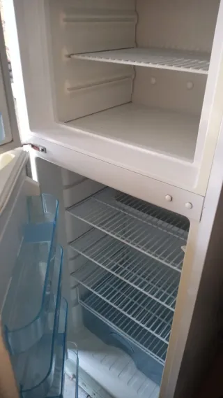 Nevera Butsir Elegance 275 Gas y Luz