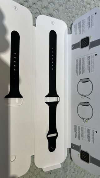 Apple Watch SE 40mm - Accesorios y Cargador