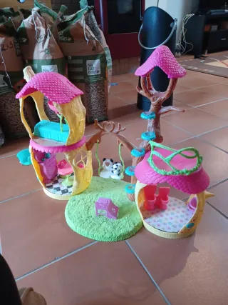 Mattel Enchantimals Casa, lo regalo por no usarse.