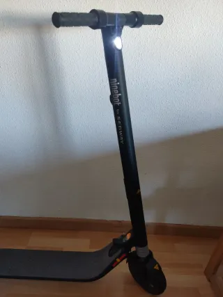 Patinete Eléctrico Ninebot by Segway ES1