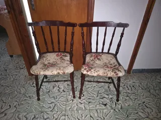 2 Sillas Vintage Madera Tapizadas