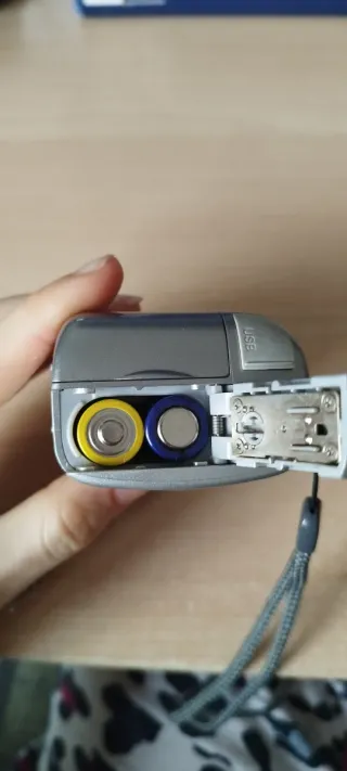 Cámara Olympus Camedia C-310 Zoom Plata