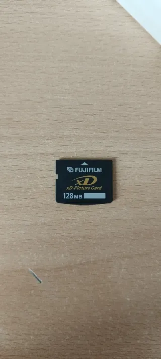 Cámara Olympus Camedia C-310 Zoom Plata