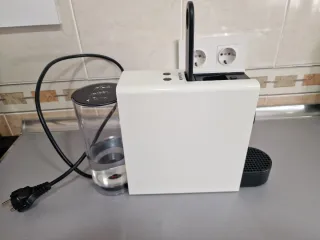 Cafetera Nespresso Essenza Mini Blanca