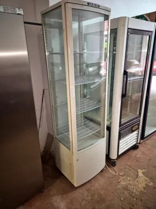 Nevera Expositora Refrigerada