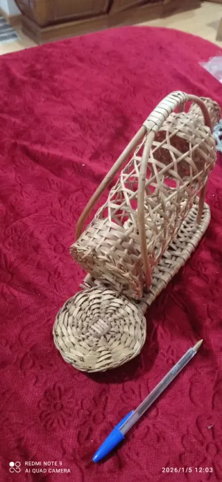 Portabotellas de mimbre para vino